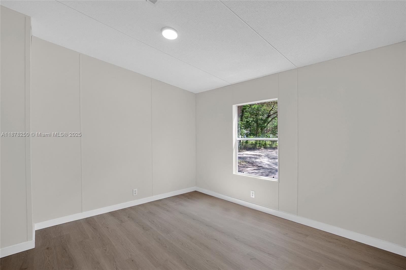 3095 E Possum Property Photo 15