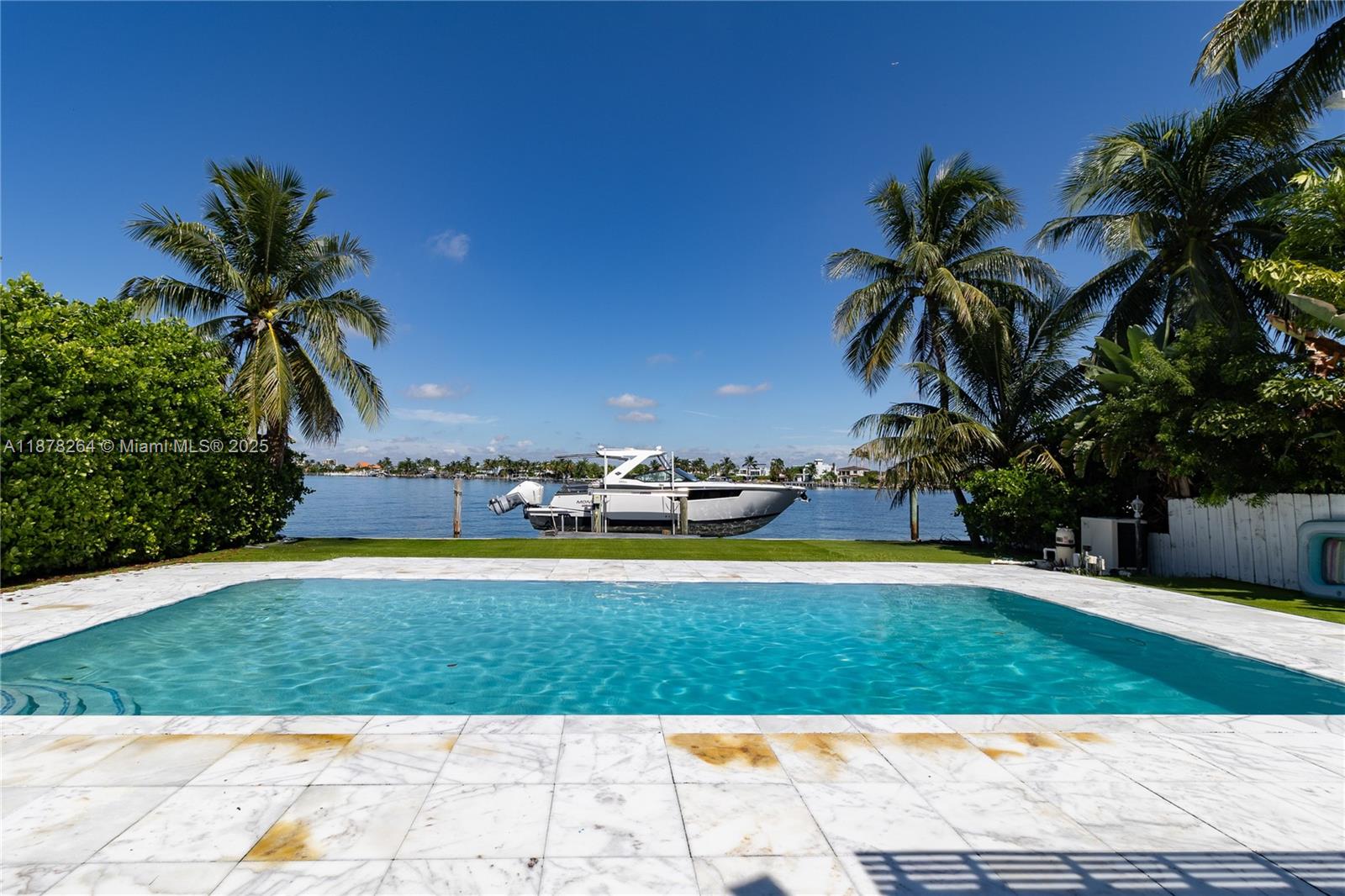 1215 N Biscayne Point Rd Property Photo 2