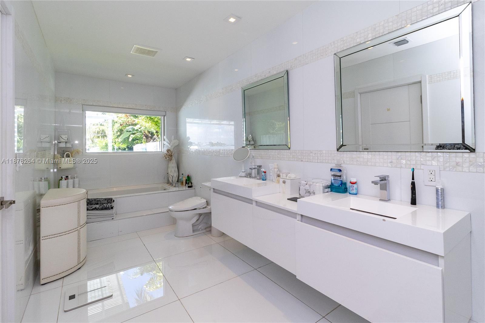 1215 N Biscayne Point Rd Property Photo 28