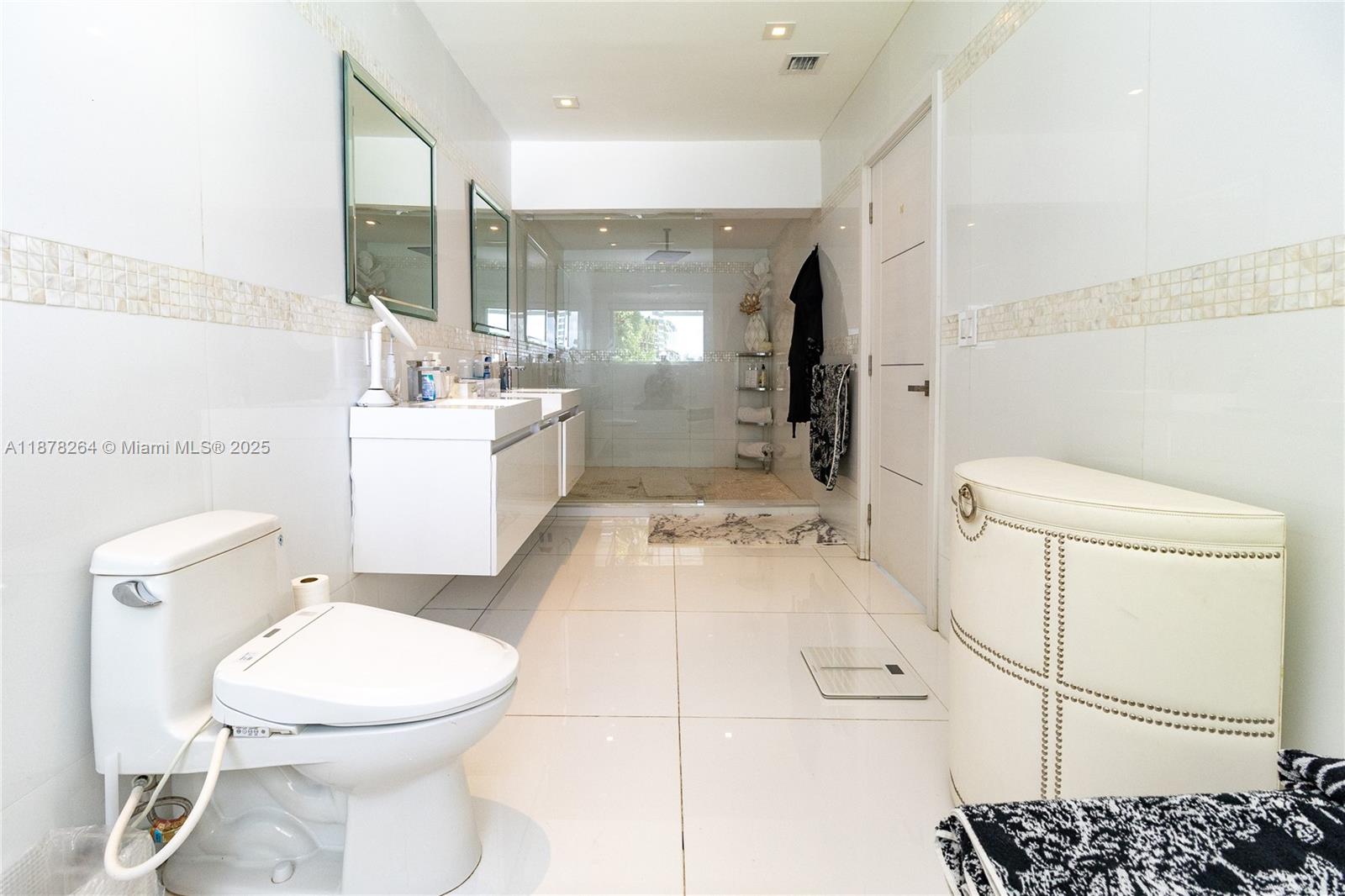 1215 N Biscayne Point Rd Property Photo 29