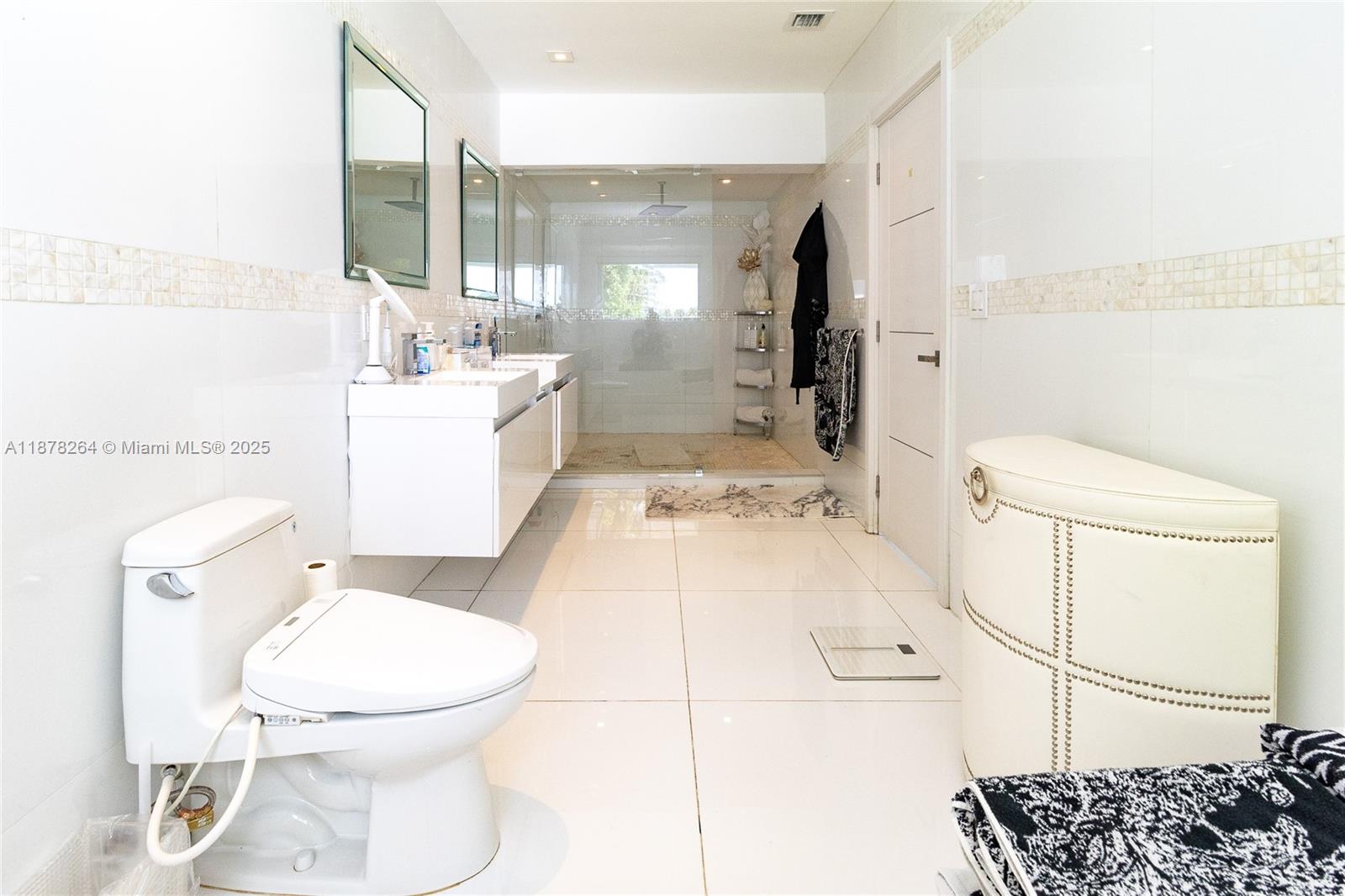 1215 N Biscayne Point Rd Property Photo 30