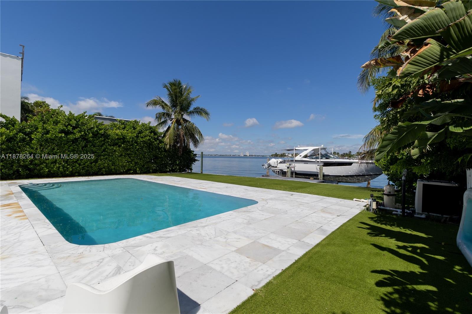 1215 N Biscayne Point Rd Property Photo 43