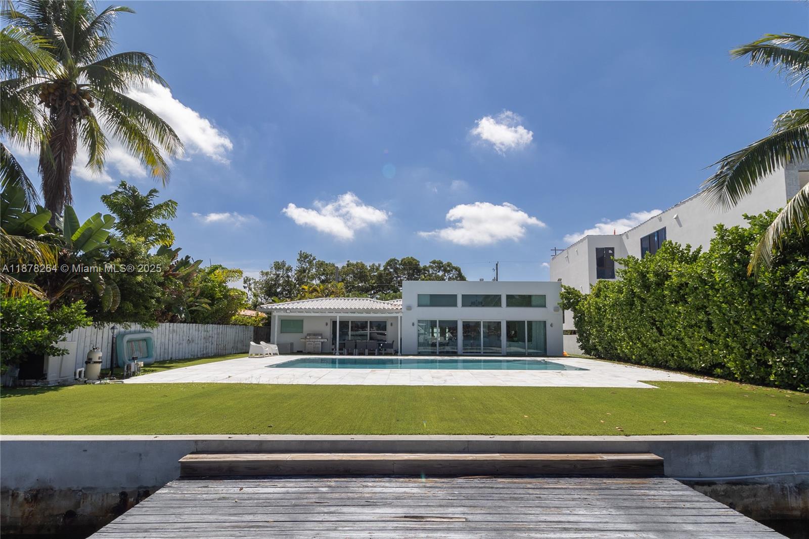 1215 N Biscayne Point Rd Property Photo 46