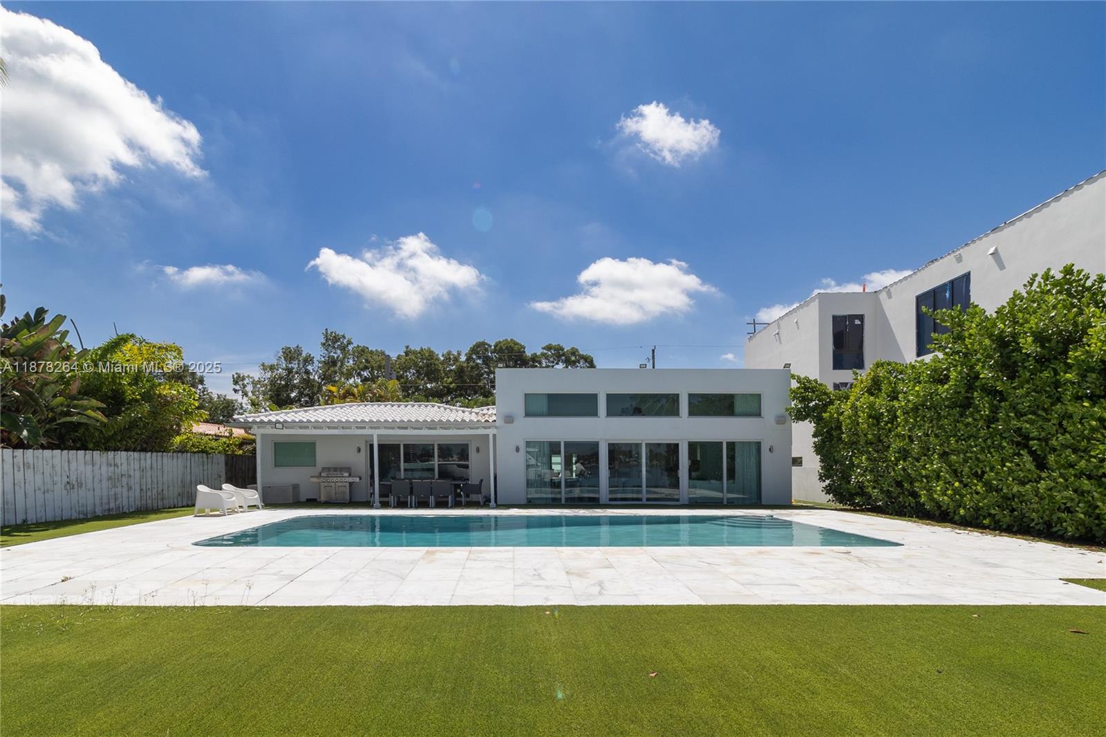 1215 N Biscayne Point Rd Property Photo 48