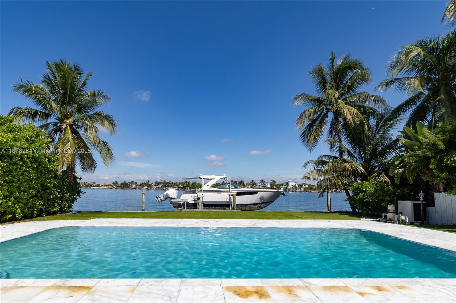 1215 N Biscayne Point Rd Property Photo 54