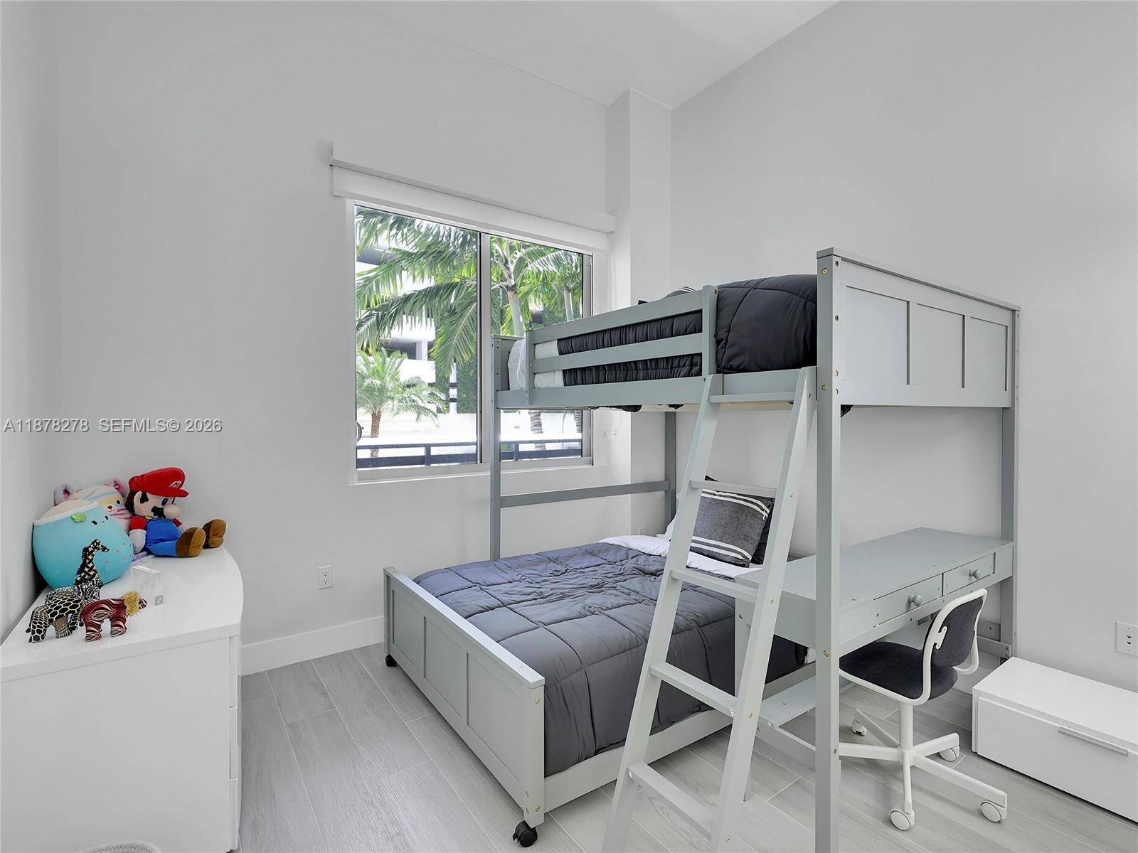 16385 Biscayne Blvd 105 Property Photo 14