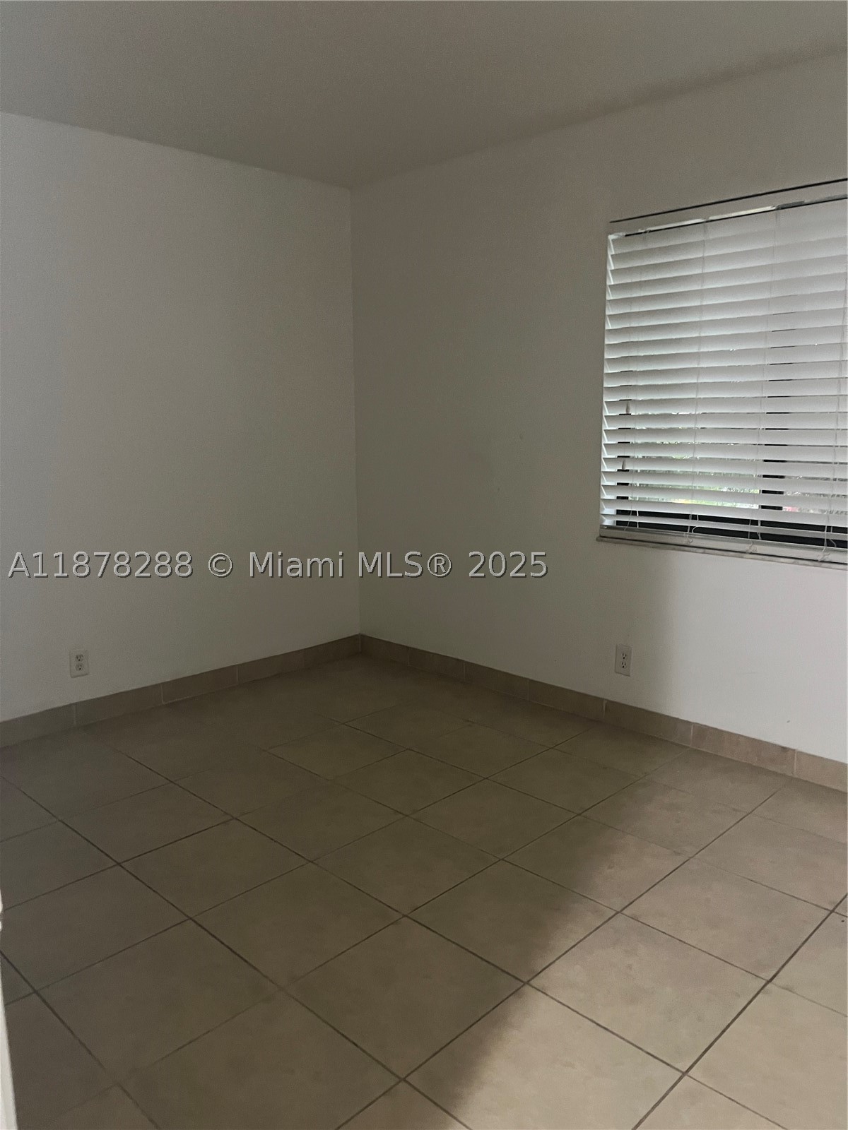 3720 N Pine Island Rd 331 Property Photo 12