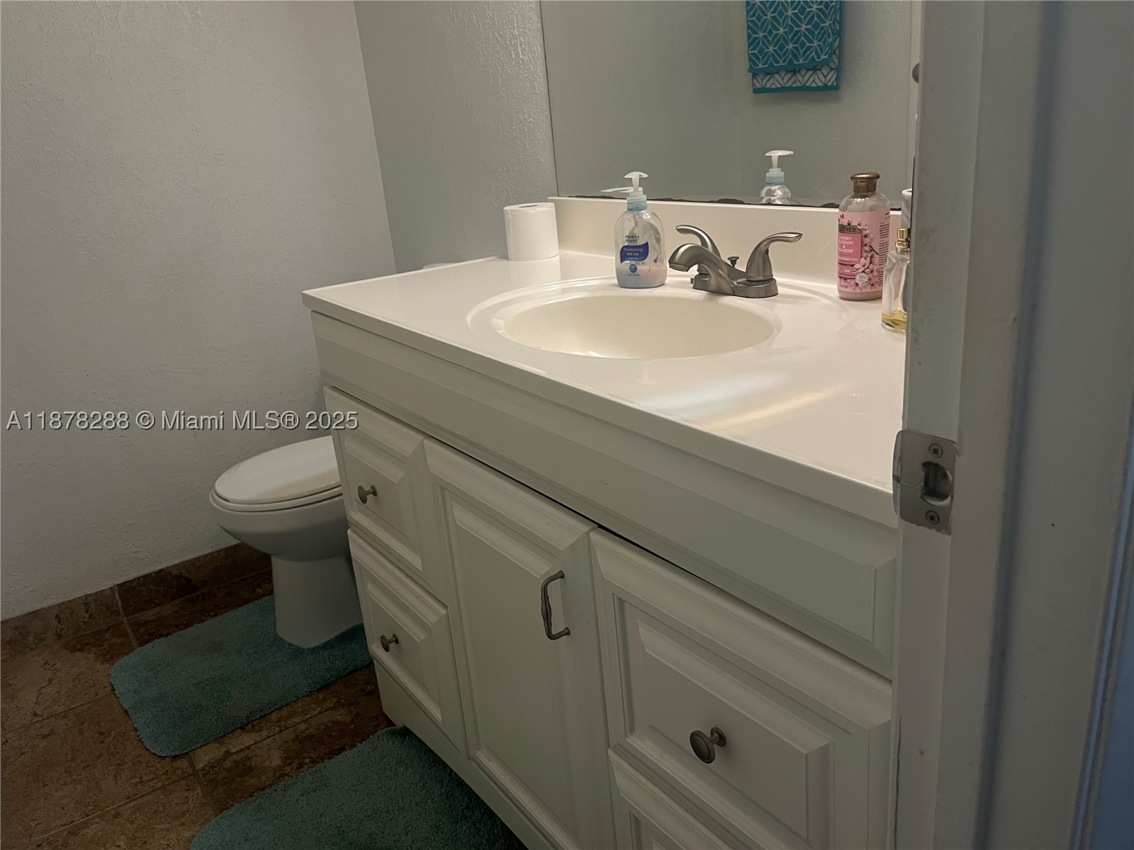 3720 N Pine Island Rd 331 Property Photo 14