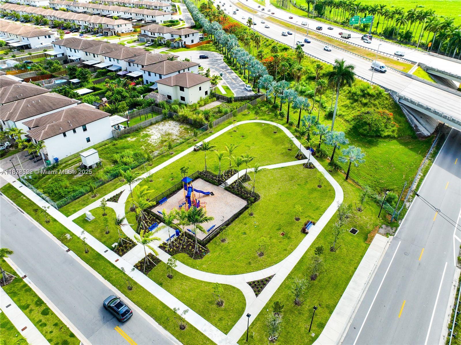 25532 Sw 108th Ave Property Photo 5