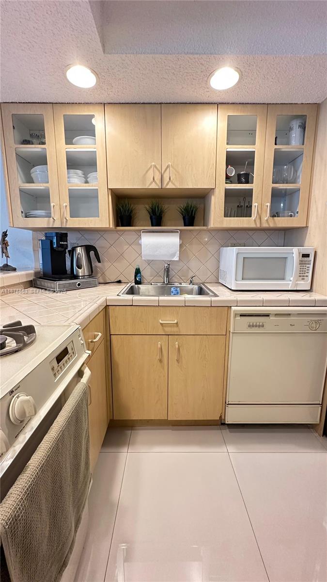 2030 S Ocean Dr 725 Property Photo 6