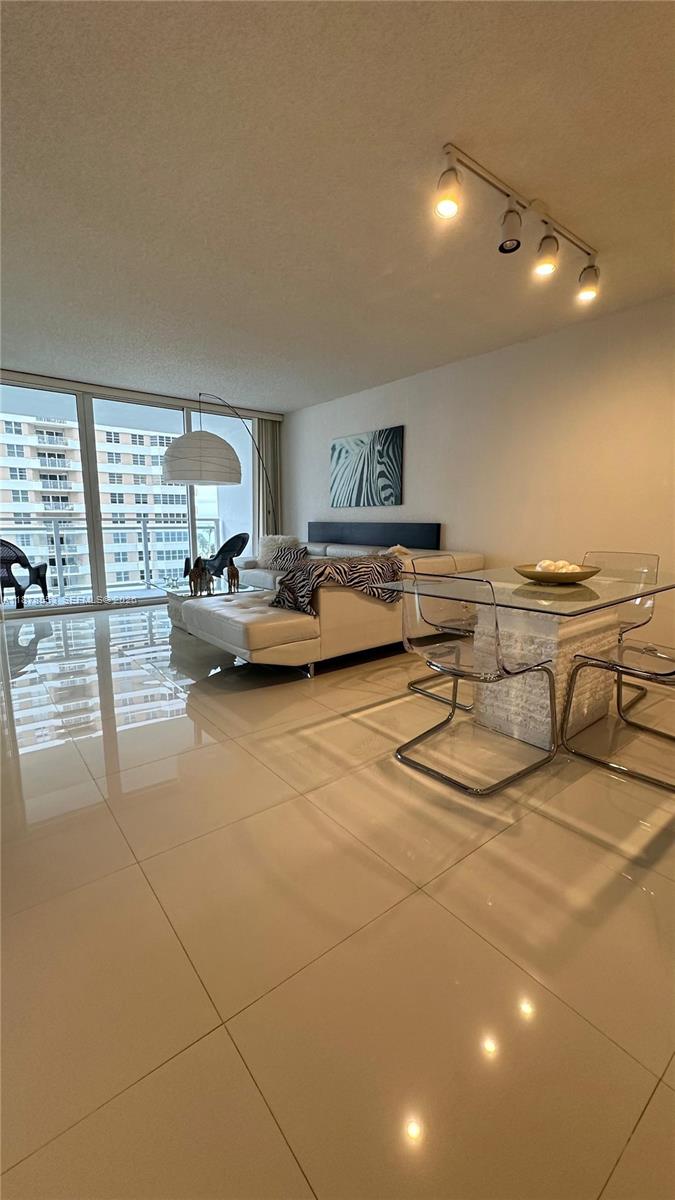 2030 S Ocean Dr 725 Property Photo 8