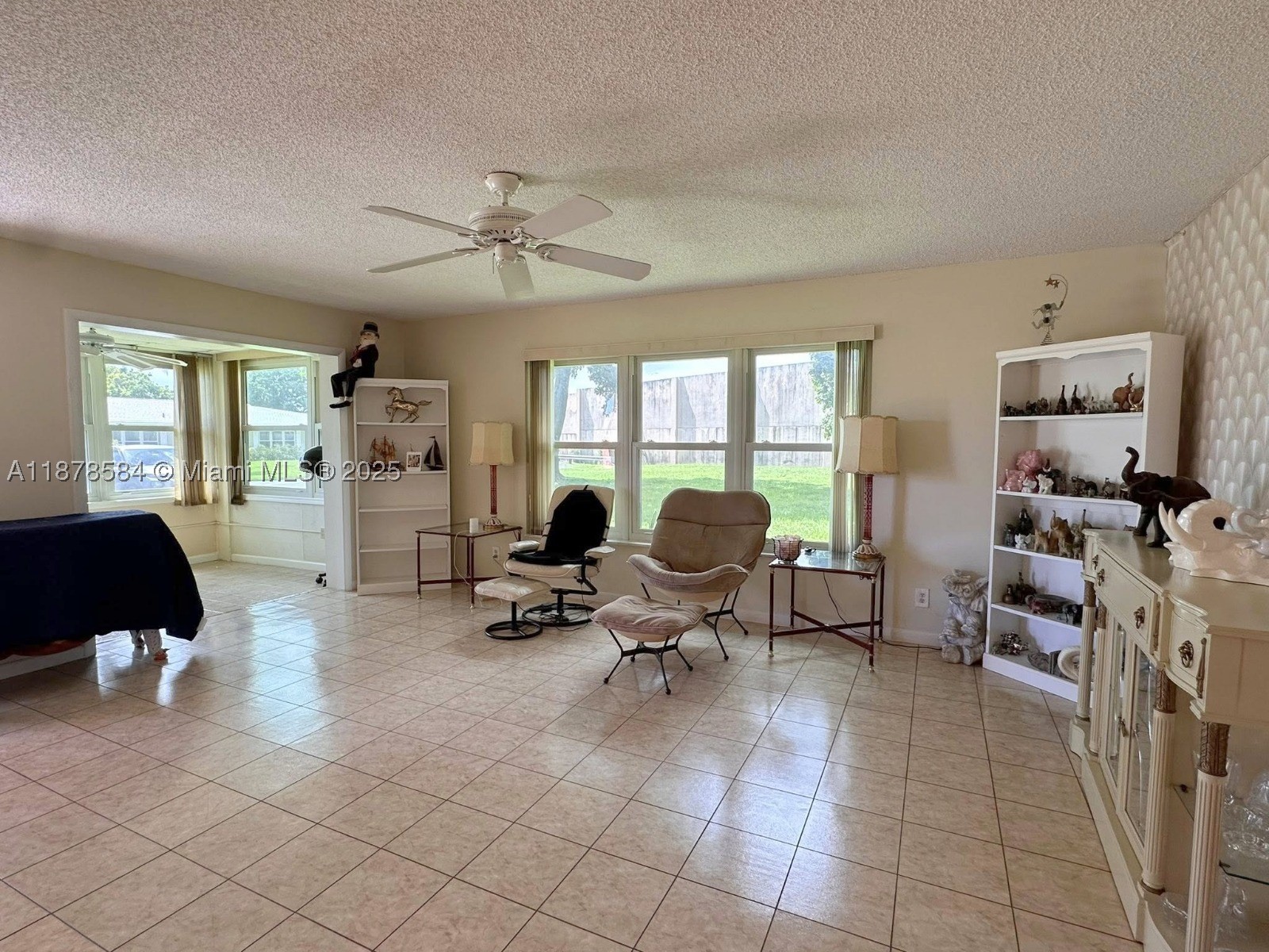 285 N High Point Blvd A Property Photo 3
