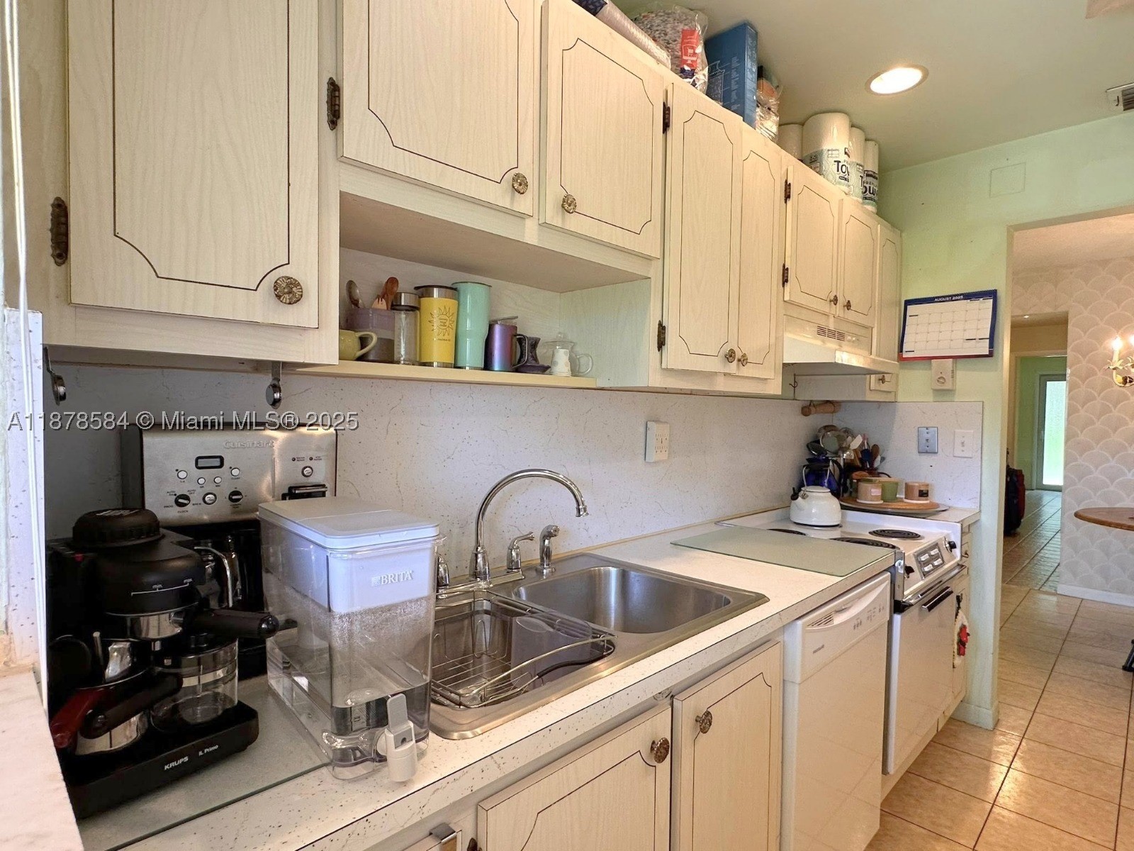 285 N High Point Blvd A Property Photo 11