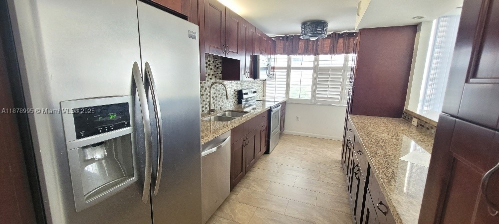 18061 Biscayne Blvd 301 Property Photo 1