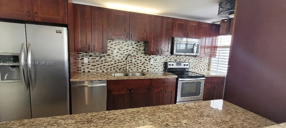 18061 Biscayne Blvd 301 Property Photo 2