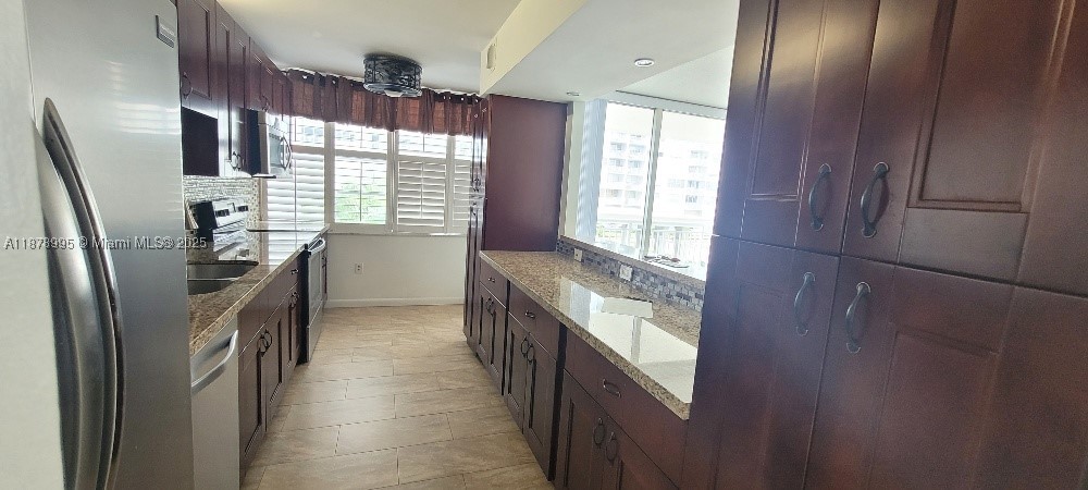 18061 Biscayne Blvd 301 Property Photo 3