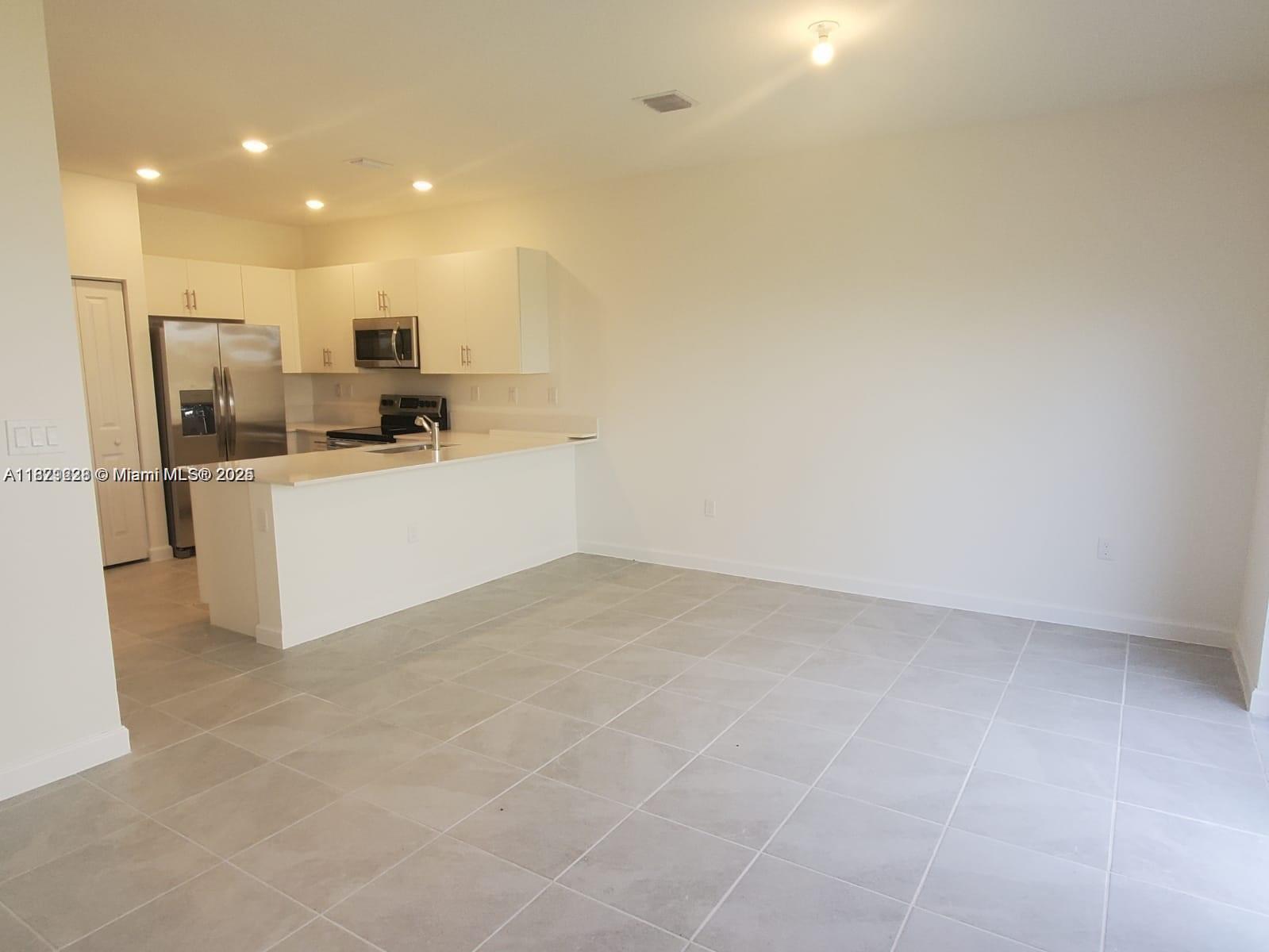 2602 Se 11th St 2602 Property Photo 6