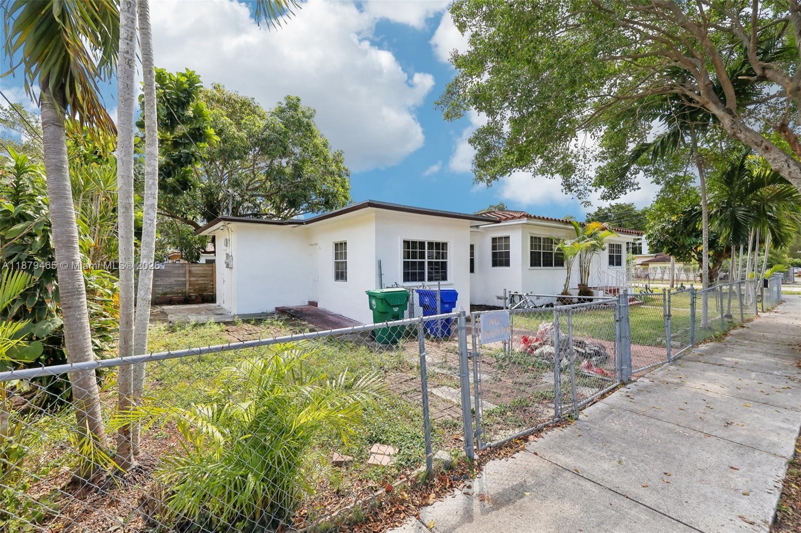 1121 Sw 36th Ave Property Photo 5