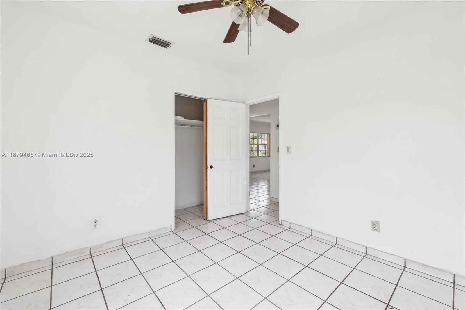 1121 Sw 36th Ave Property Photo 15