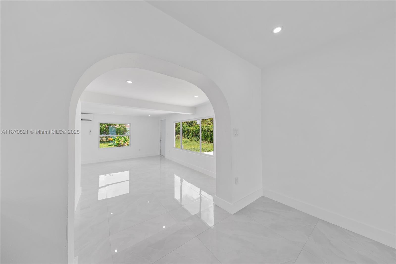 651 Nw 9th St Property Photo 17