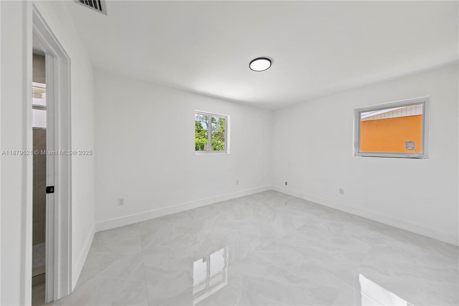 651 Nw 9th St Property Photo 18