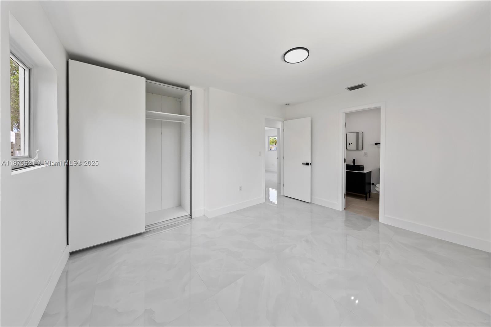 651 Nw 9th St Property Photo 20