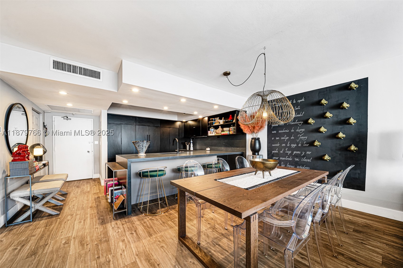 5600 Collins Ave 12e Property Photo 15