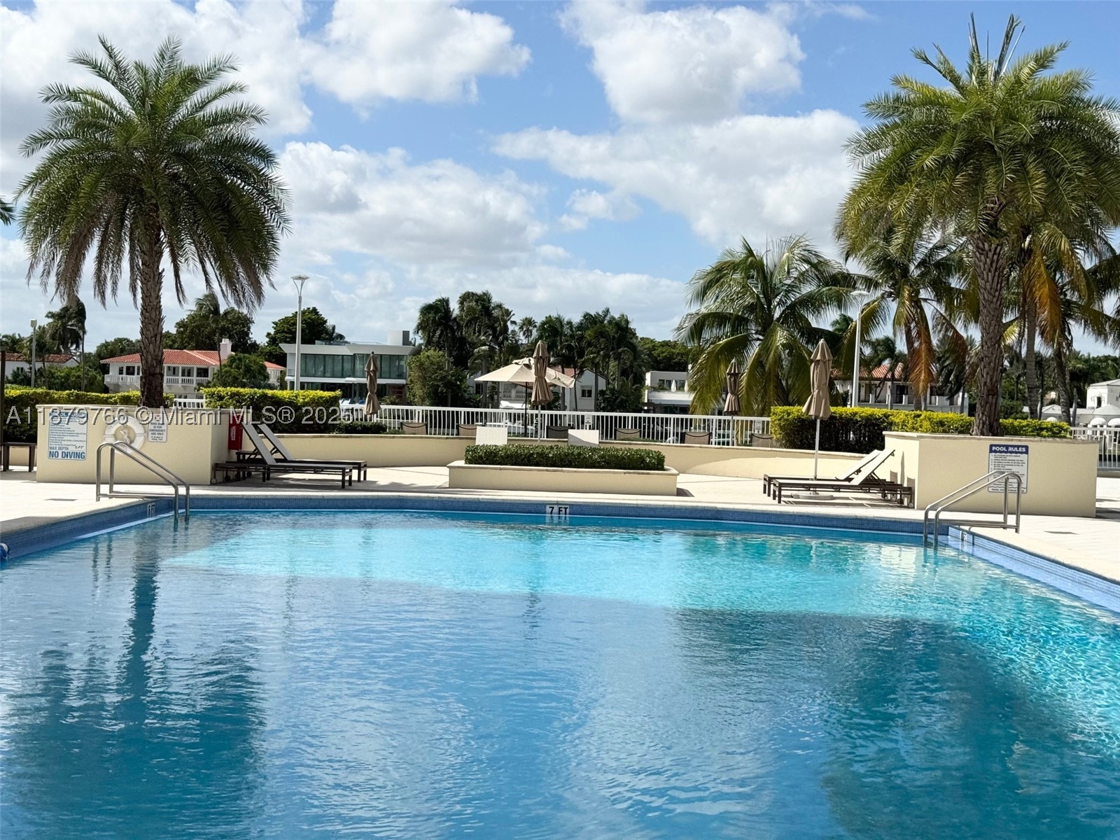5600 Collins Ave 12e Property Photo 62