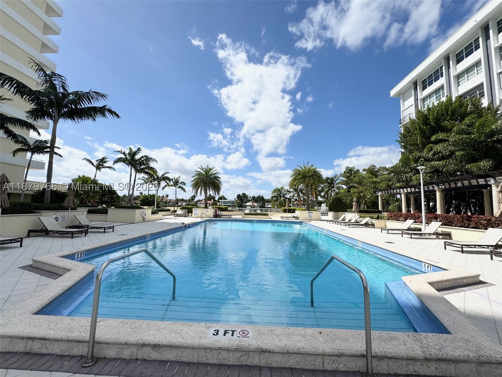 5600 Collins Ave 12e Property Photo 64