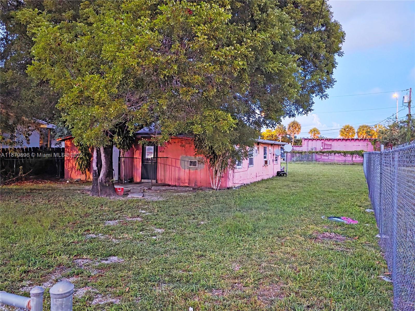 6233 NW 22nd Ct Property Photo 1