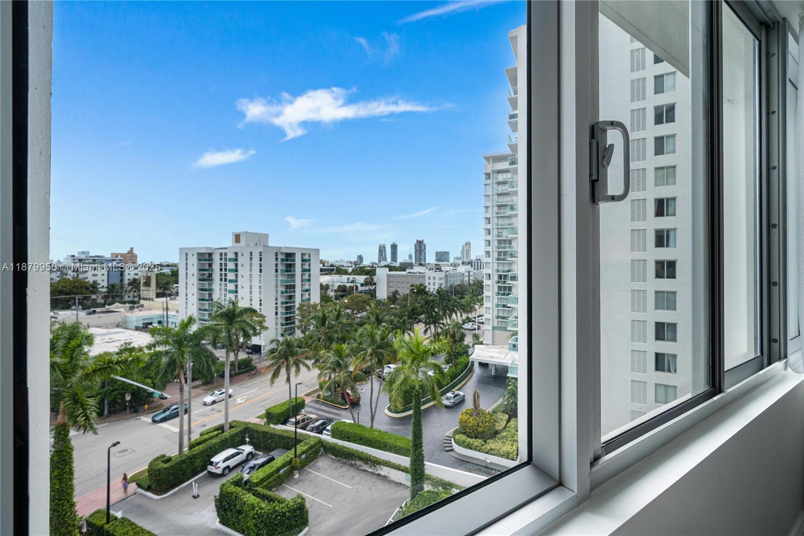 A11879950 Property Photo 8