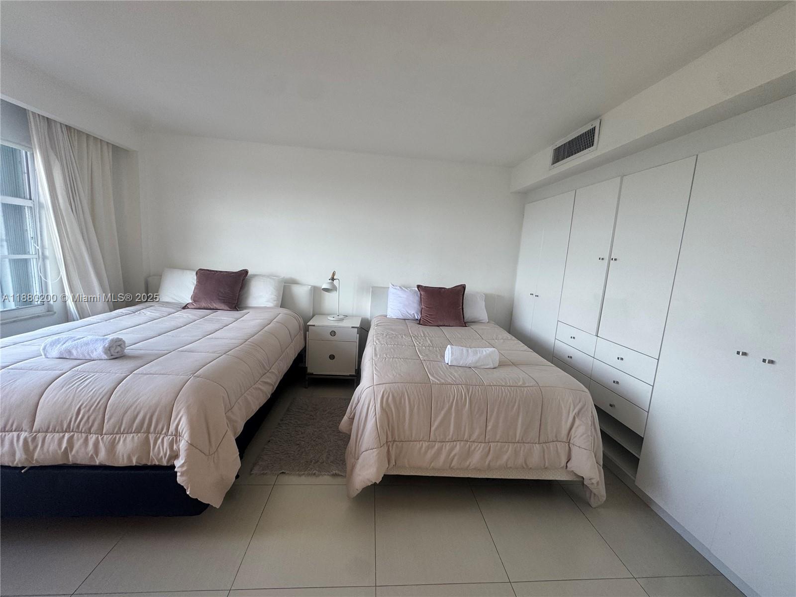 5151 Collins Ave 923 Property Photo 13