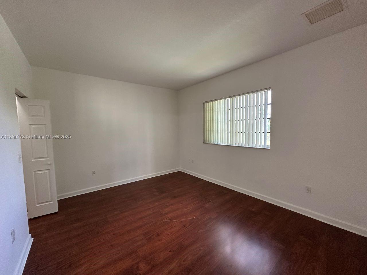 2641 Ne 4th St 204 Property Photo 11