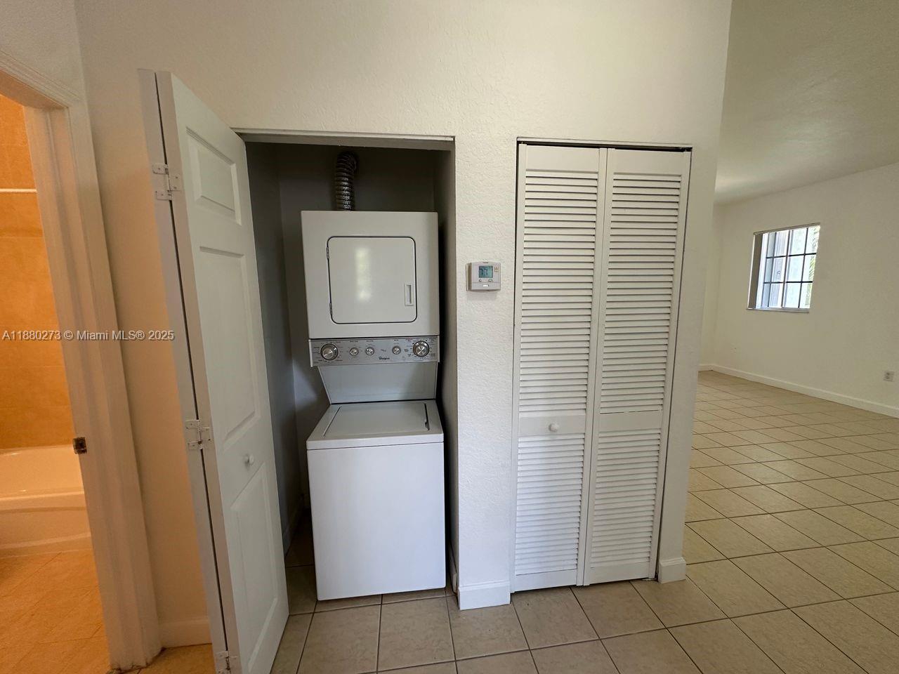 2641 Ne 4th St 204 Property Photo 20