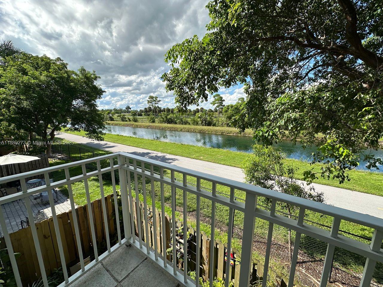 2641 Ne 4th St 204 Property Photo 26