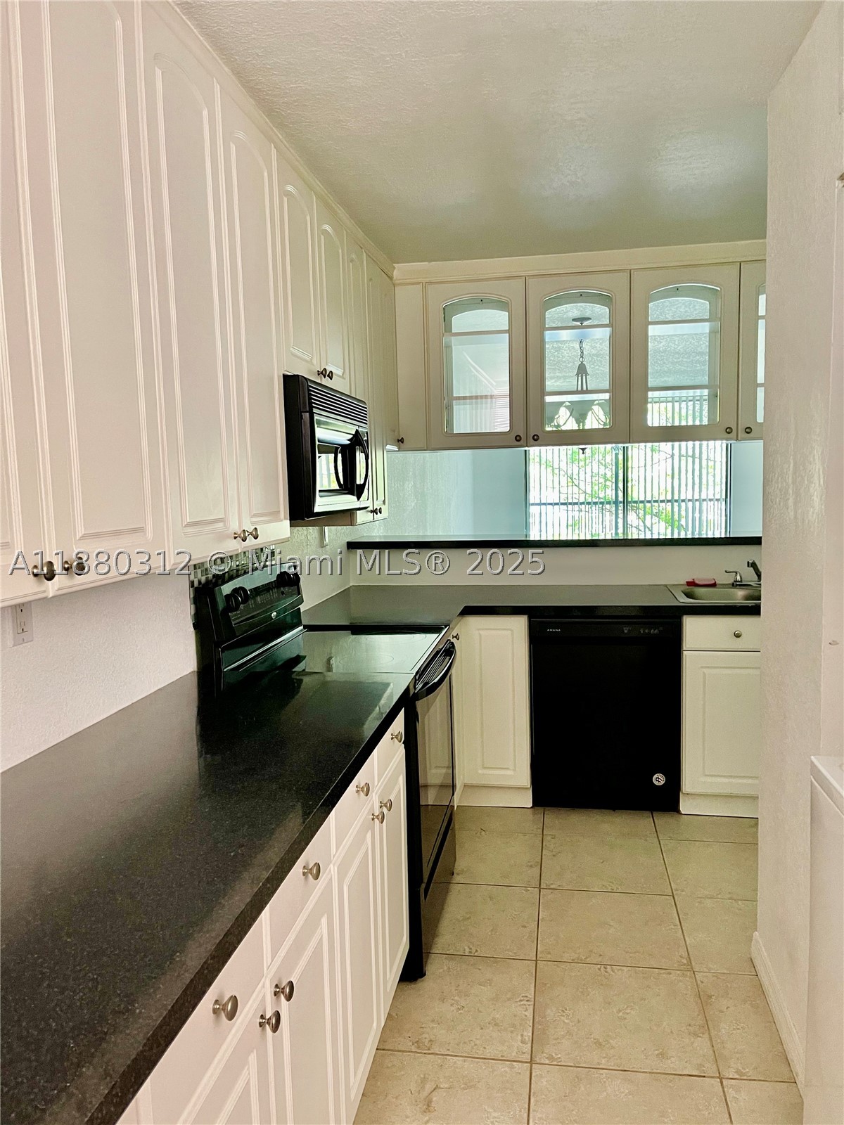 6800 Cypress Rd 408 Property Photo 7