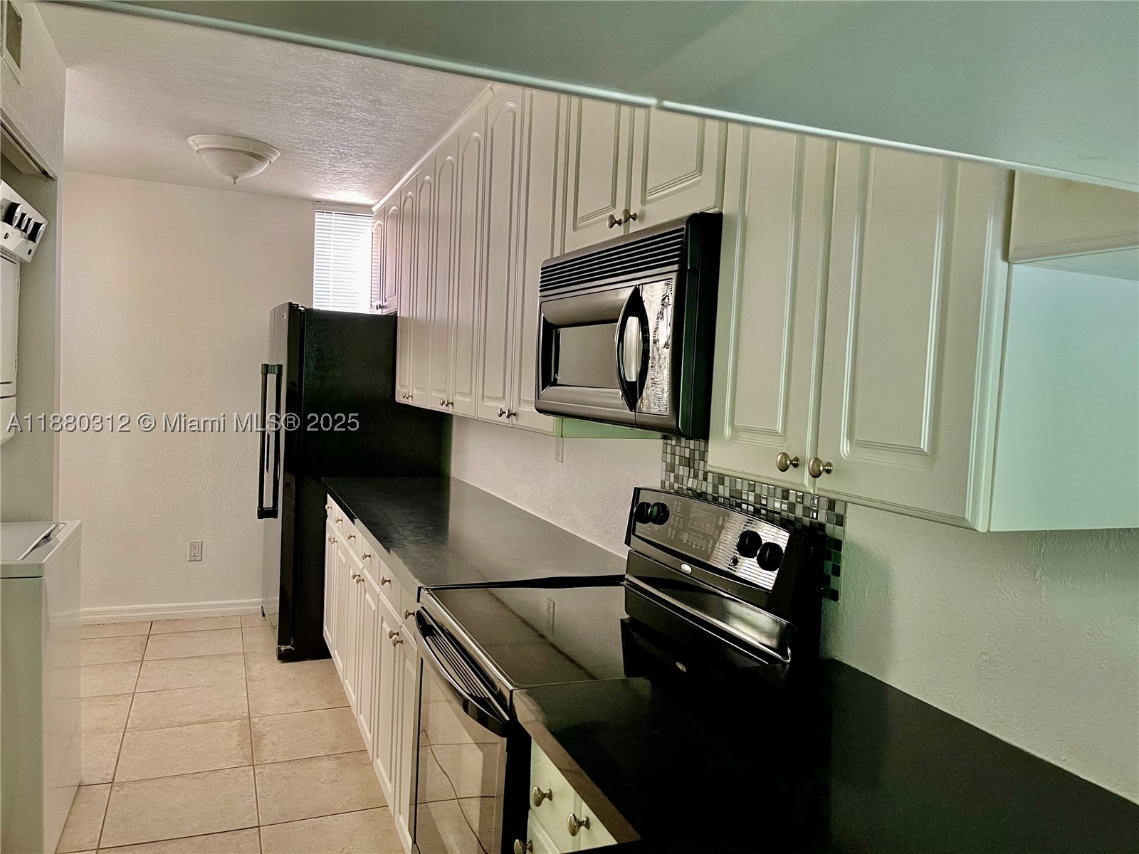 6800 Cypress Rd 408 Property Photo 8