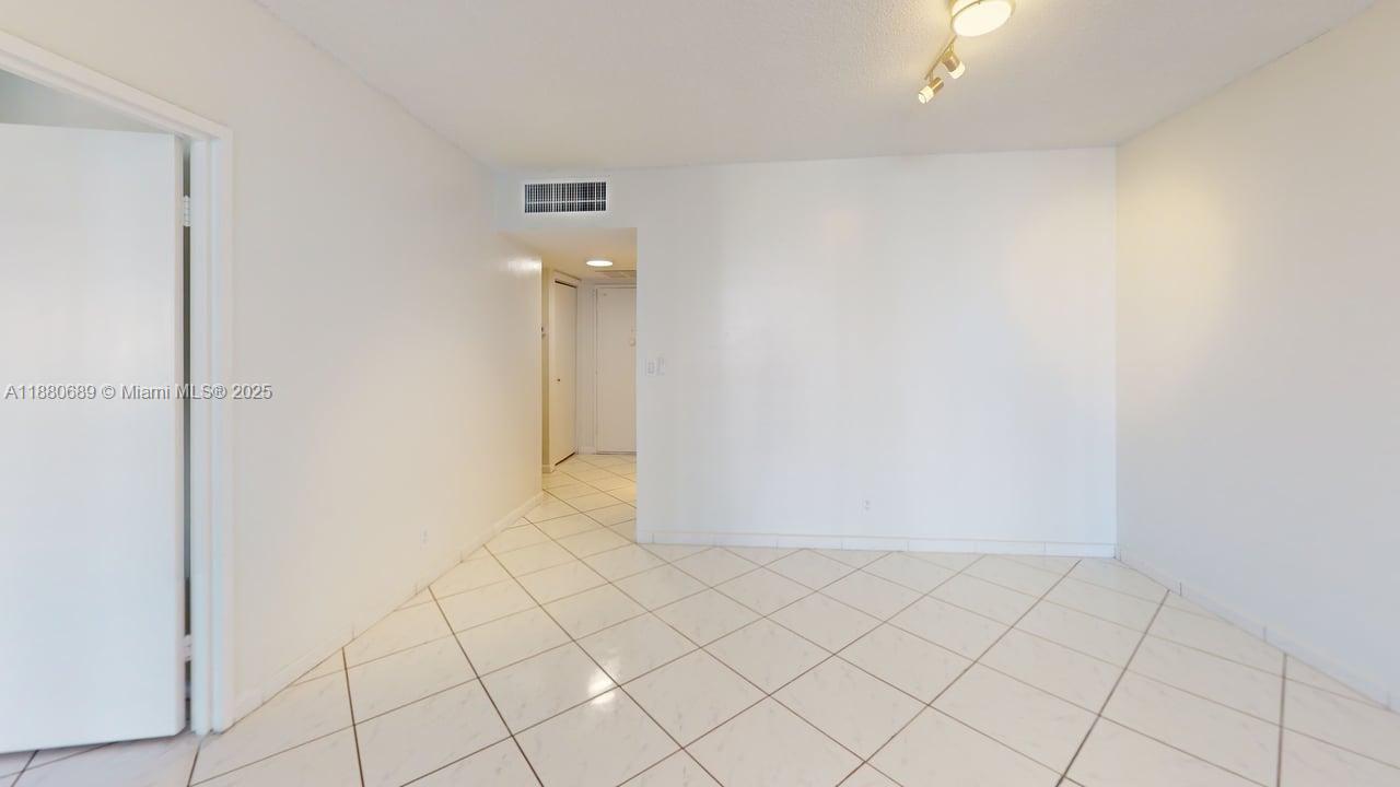 500 Three Islands Blvd 822 Property Photo 19
