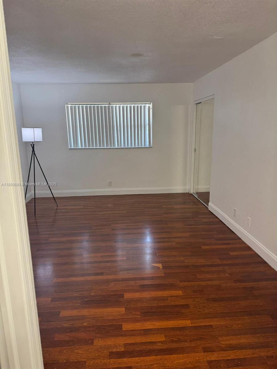 A11880690 Property Photo 5