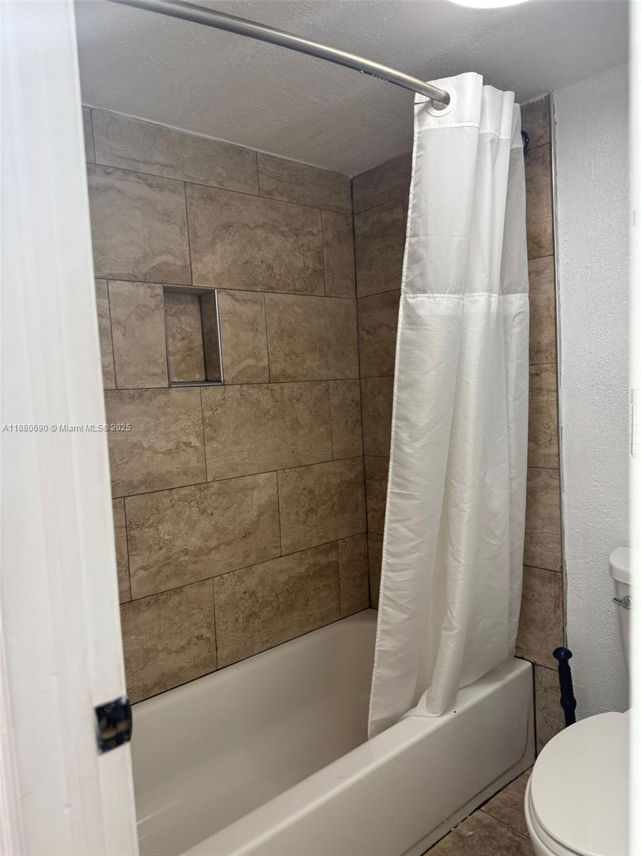 A11880690 Property Photo 15