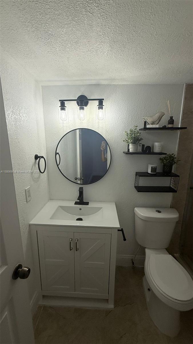 A11880690 Property Photo 17