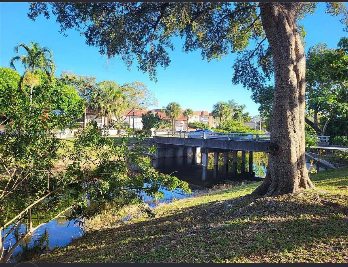 A11880690 Property Photo 25