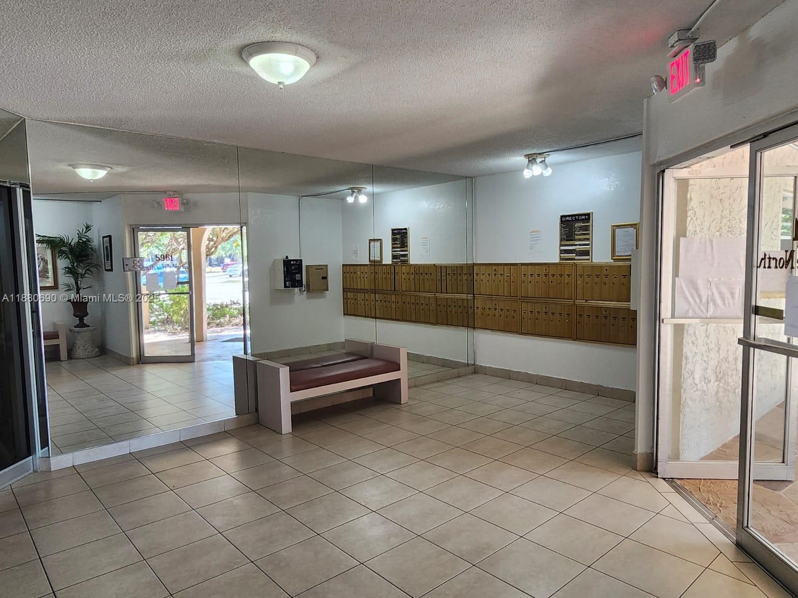 A11880690 Property Photo 34