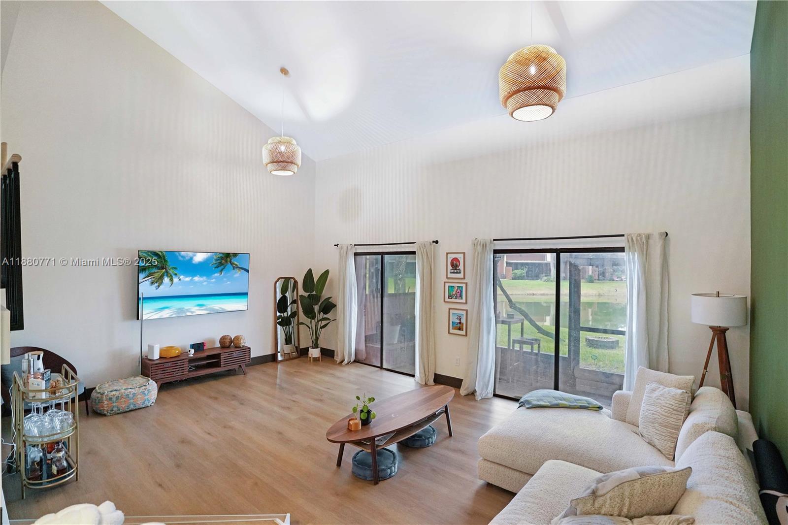 4171 SW 85th Ave Property Photo 1