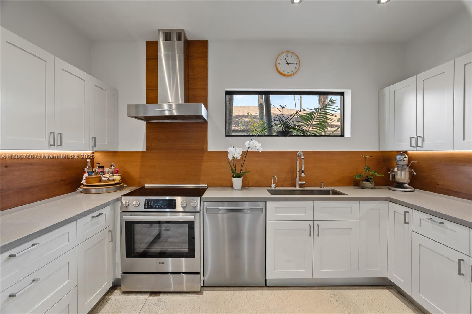 452 Sw 21st Rd Property Photo 23