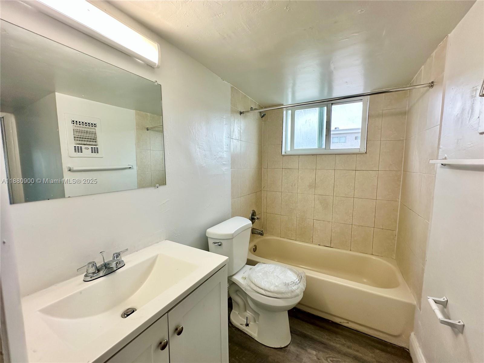 13285 Ne 6th Ave 401 Property Photo 10