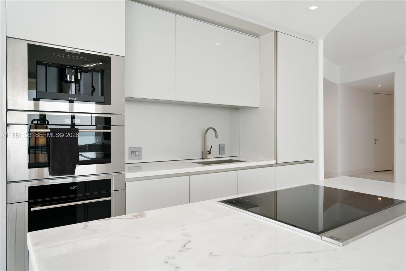 18975 Collins Ave 1104 Property Photo 18
