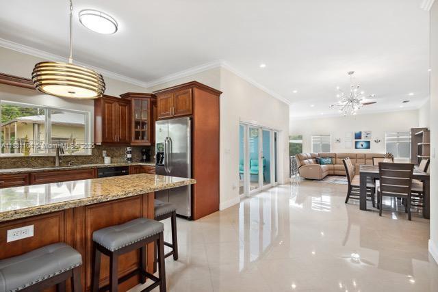 911 Red Bird Rd Property Photo 14