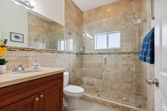 911 Red Bird Rd Property Photo 20