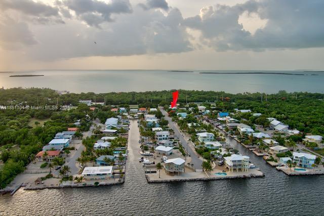 911 Red Bird Rd Property Photo 28